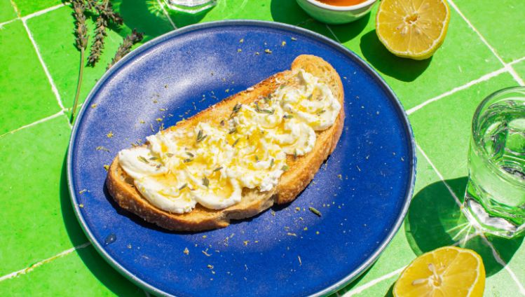 Athenos_Beauty_Whipped Feta Toast with lavender and honey-4