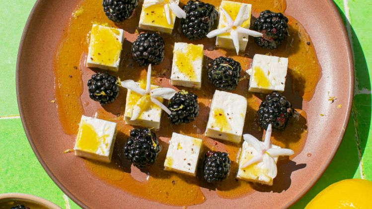 Athenos_Beauty_Berry-Slab-Feta-Salad-8