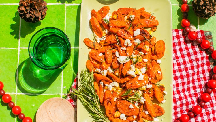 Athenos_Beauty_Crispy-Roasted-Carrots-with-Feta-10