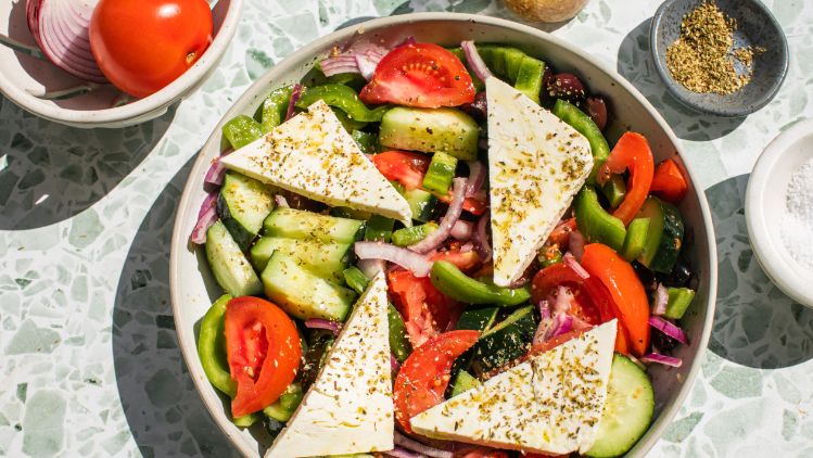 Athenos_Beauty_Traditional-Greek-Salad-14