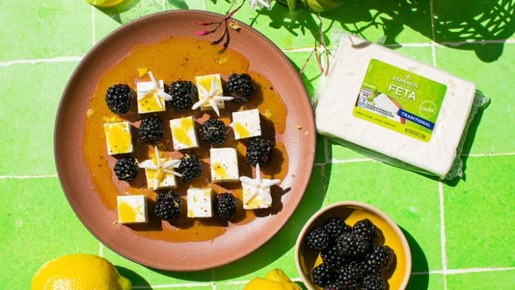 Athenos_Beauty_Berry Slab Feta Salad-18