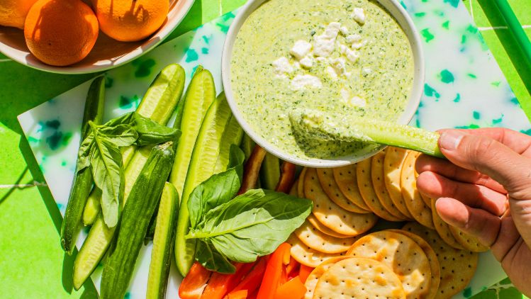 Athenos_Beauty_Green-Goddess-Feta-Dip-on-Crudite-Board--29